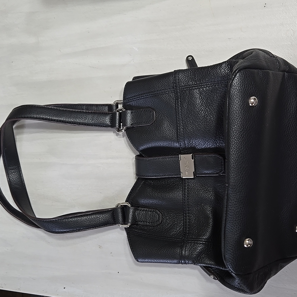 Tignanello Leather Shoulder Bag Purse Black Leather, Like New